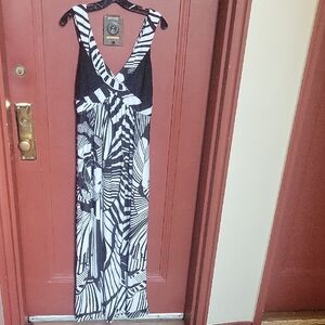 J-F-W Chic Monochrome Maxi Pull Over Black & White Broad Strap Dress Size 1X
